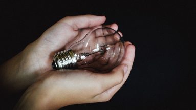 Bulb Idea Power Hands Vintage  - Victoria_Borodinova / Pixabay